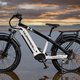 Imagen para el artículo titulado La bicicleta eléctrica de Hummer luce tan ridícula como la camioneta en la que se inspira